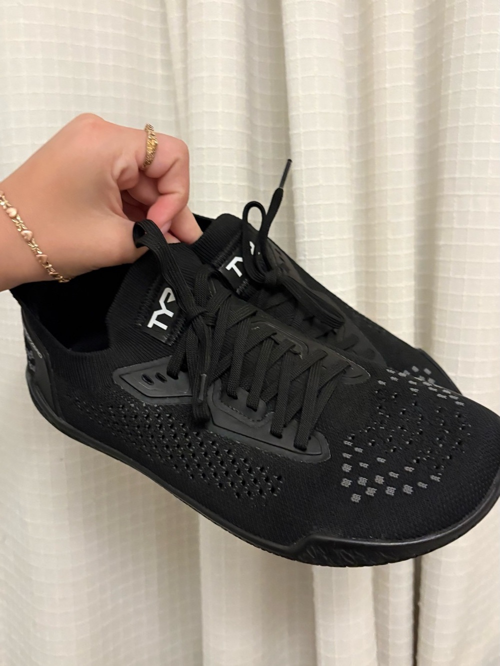 TYR Barefoot Trainer DROPZERO Black W7.5 
M 6